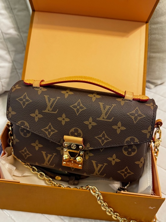 Louis Vuitton Handbags - Louis Vuitton Monogram Canvas Crossbody Bag in Brown with Gold Hardware